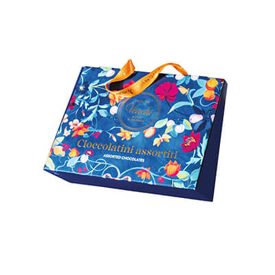 Zur Produktseite von Geschenkbox mit Pralinen gefüllt von Venchi, 150 g Geschenkbox mit Pralinen gefüllt von Venchi, 150 g