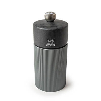Peugeot Line Carbone manuelle Salzmühle aus dunklem Alu & graphit-farbenem Holz, 12 cm
