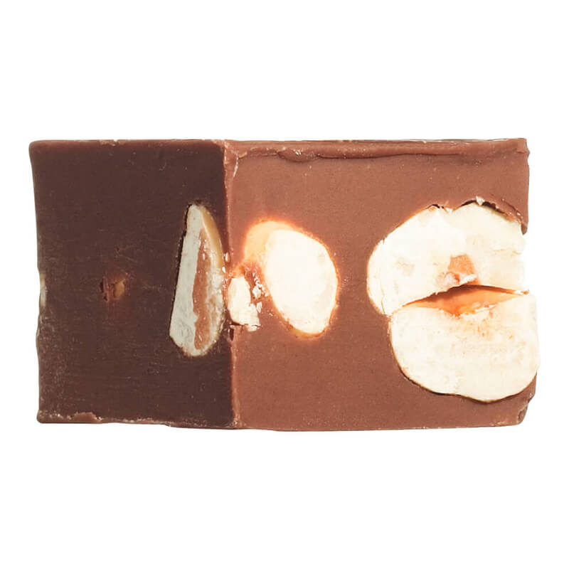 Vollmilch Gianduia- Würfel mit Haselnüssen aus dem Piemont von Caffarel, 100 g weitere Ansicht Vollmilch Gianduia- Würfel mit Haselnüssen aus dem Piemont von Caffarel, 100 g
