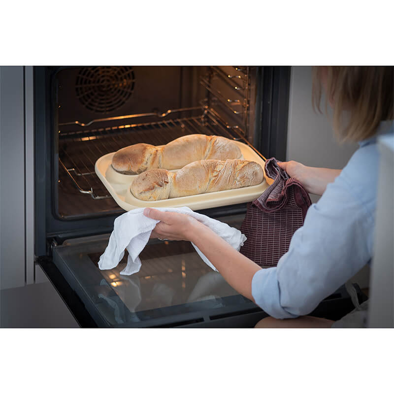 Backplatte Baguettebäcker CeraFlam® mit Rezeptheft von Denk weitere Ansicht Backplatte Baguettebäcker CeraFlam® mit Rezeptheft von Denk