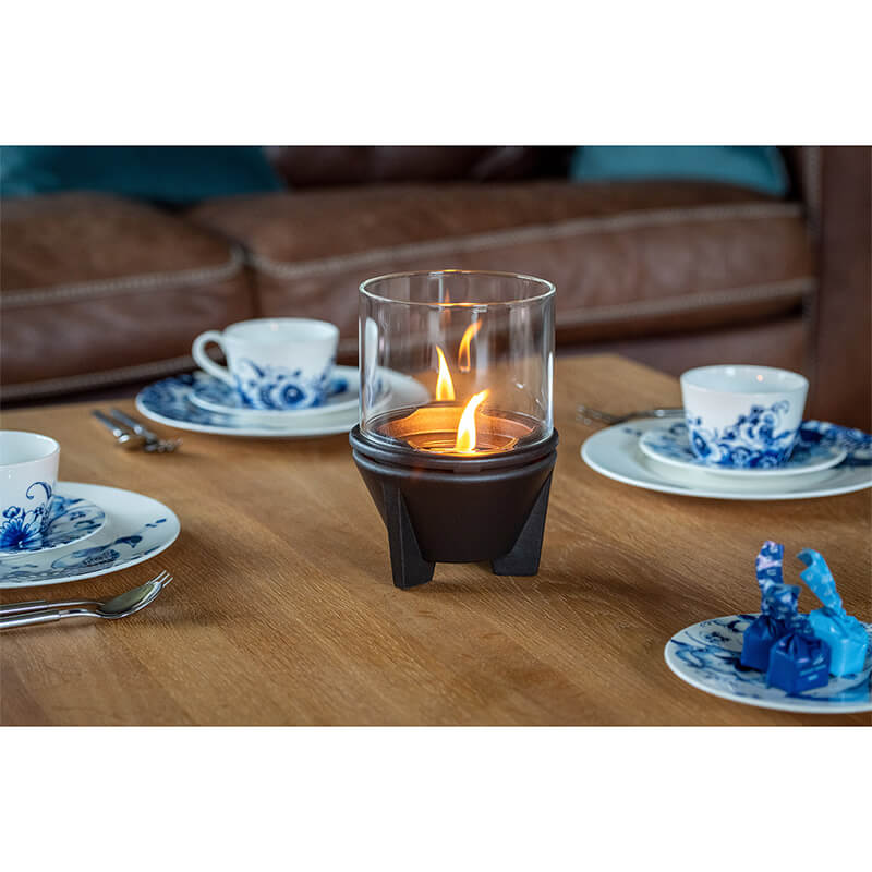 Schmelzfeuer® Indoor CeraLava® mit Windglasaufsatz von Denk