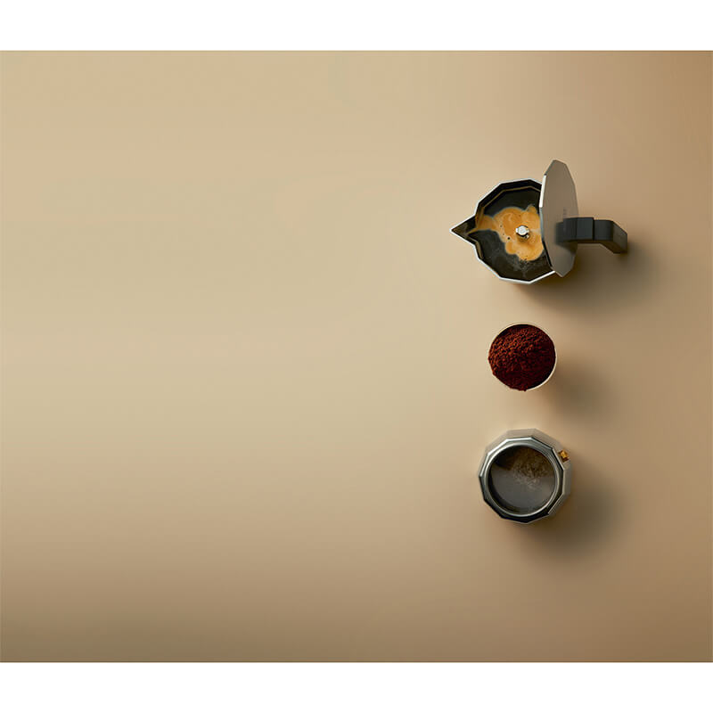 Alessi Moka Espressokocher für 6 Tassen aus Aluminium weitere Ansicht Alessi Moka Espressokocher für 6 Tassen aus Aluminium