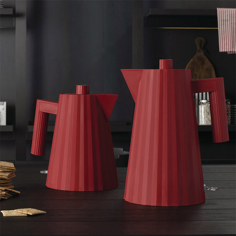 Alessi Plissé elektrischer Wasserkocher rot, 1,7 L weitere Ansicht Alessi Plissé elektrischer Wasserkocher rot, 1,7 L