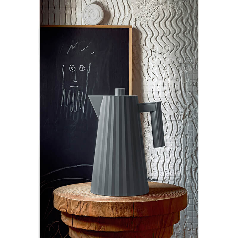 Alessi Plissé elektrischer Wasserkocher grau, 1,0 L weitere Ansicht Alessi Plissé elektrischer Wasserkocher grau, 1,0 L