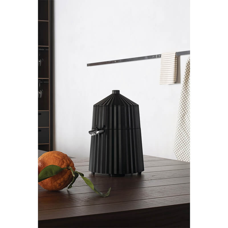 Alessi Plissé elektrische Zitronenpresse Ø 18,5 cm, Höhe 28 cm, schwarz weitere Ansicht Alessi Plissé elektrische Zitronenpresse Ø 18,5 cm, Höhe 28 cm, schwarz
