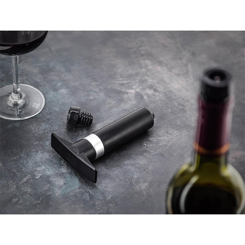 Peugeot Vakkuumpumpe Epivak für Wein inkl. 2 Verschlussstopfen weitere Ansicht Peugeot Vakkuumpumpe Epivak für Wein inkl. 2 Verschlussstopfen