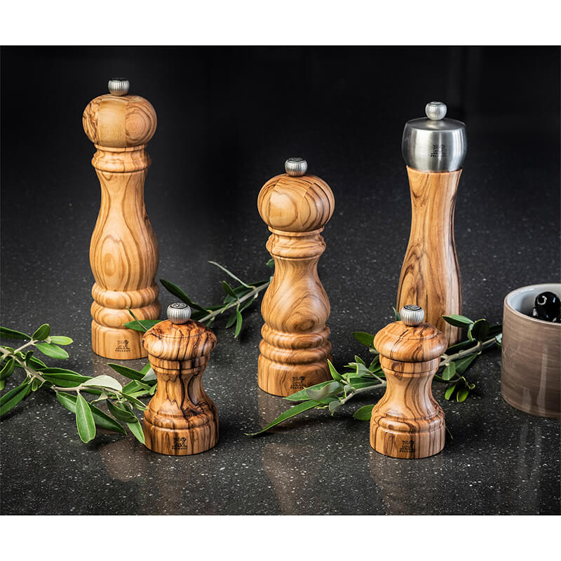 Peugeot Paris manuelle Pfeffermühle aus Olivenholz, 22 cm weitere Ansicht Peugeot Paris manuelle Pfeffermühle aus Olivenholz, 22 cm