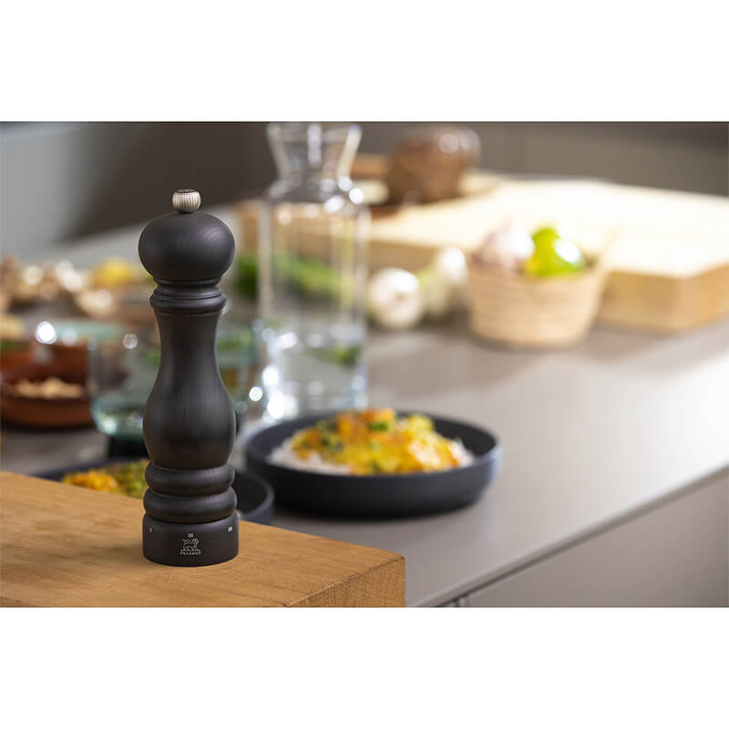Peugeot Paris Graphite manuelle Salzmühle aus Holz mit u´Select-System schwarz, 22 cm weitere Ansicht Peugeot Paris Graphite manuelle Salzmühle aus Holz mit u´Select-System schwarz, 22 cm