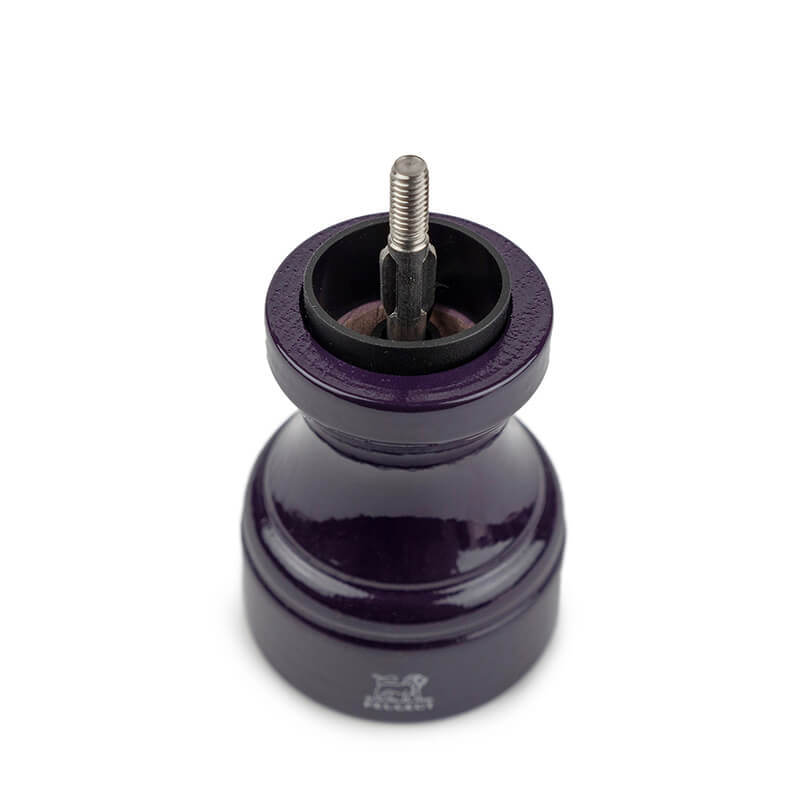 Peugeot Bistro manuelle Pfeffermühle aus Holz, lackiert aubergine, 10 cm weitere Ansicht Peugeot Bistro manuelle Pfeffermühle aus Holz, lackiert aubergine, 10 cm