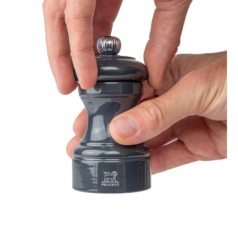 Peugeot Bistro manuelle Pfeffermühle aus Holz, lackiert schiefer, 10 cm weitere Ansicht Peugeot Bistro manuelle Pfeffermühle aus Holz, lackiert schiefer, 10 cm