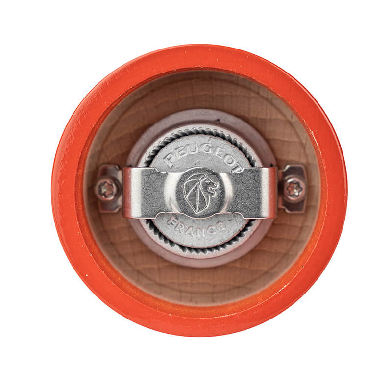 Peugeot Bistro manuelle Pfeffermühle aus Holz, lackiert terracotta, 10 cm weitere Ansicht Peugeot Bistro manuelle Pfeffermühle aus Holz, lackiert terracotta, 10 cm