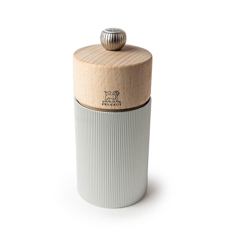Peugeot Line manuelle Salzmühle aus Alu & Naturholz, 12 cm weitere Ansicht Peugeot Line manuelle Salzmühle aus Alu & Naturholz, 12 cm