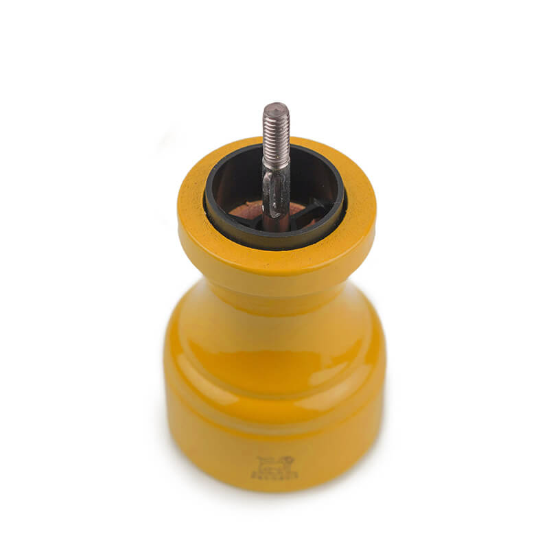 Peugeot Bistro manuelle Pfeffermühle aus Holz, lackiert safrangelb, 10 cm weitere Ansicht Peugeot Bistro manuelle Pfeffermühle aus Holz, lackiert safrangelb, 10 cm