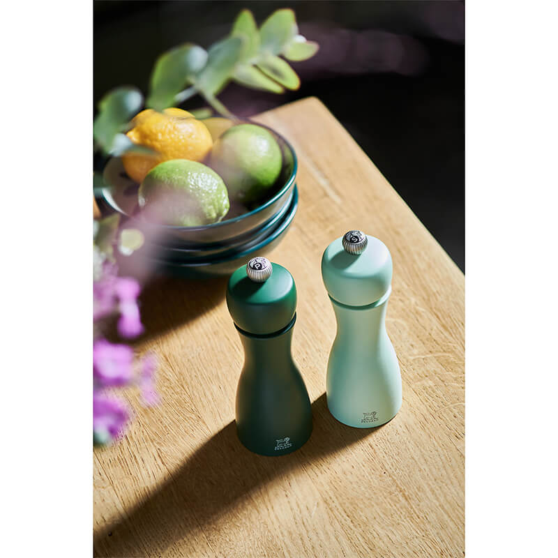 Peugeot Tahiti Duo manuelle Pfeffer- & Salzmühle aus Holz, Wasser - moosgrün & mintgrün, 15 cm weitere Ansicht Peugeot Tahiti Duo manuelle Pfeffer- & Salzmühle aus Holz, Wasser - moosgrün & mintgrün, 15 cm