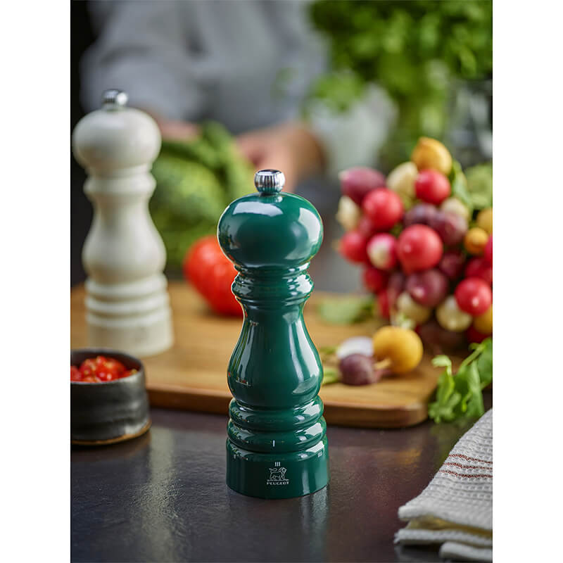 Peugeot Paris manuelle Pfeffermühle aus Holz mit u'Select-System waldgrün, 18 cm weitere Ansicht Peugeot Paris manuelle Pfeffermühle aus Holz mit u'Select-System waldgrün, 18 cm