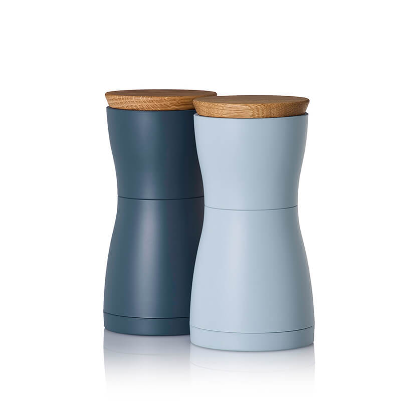 AdHoc Pfeffer- & Salzmühle Set Twin mit CeraCut® Ceramic Mahlwerk aus Eichenholz & Kunststoff dark blue & light blue, 13,3 cm weitere Ansicht AdHoc Pfeffer- & Salzmühle Set Twin mit CeraCut® Ceramic Mahlwerk aus Eichenholz & Kunststoff dark blue & light blue, 13,3 cm