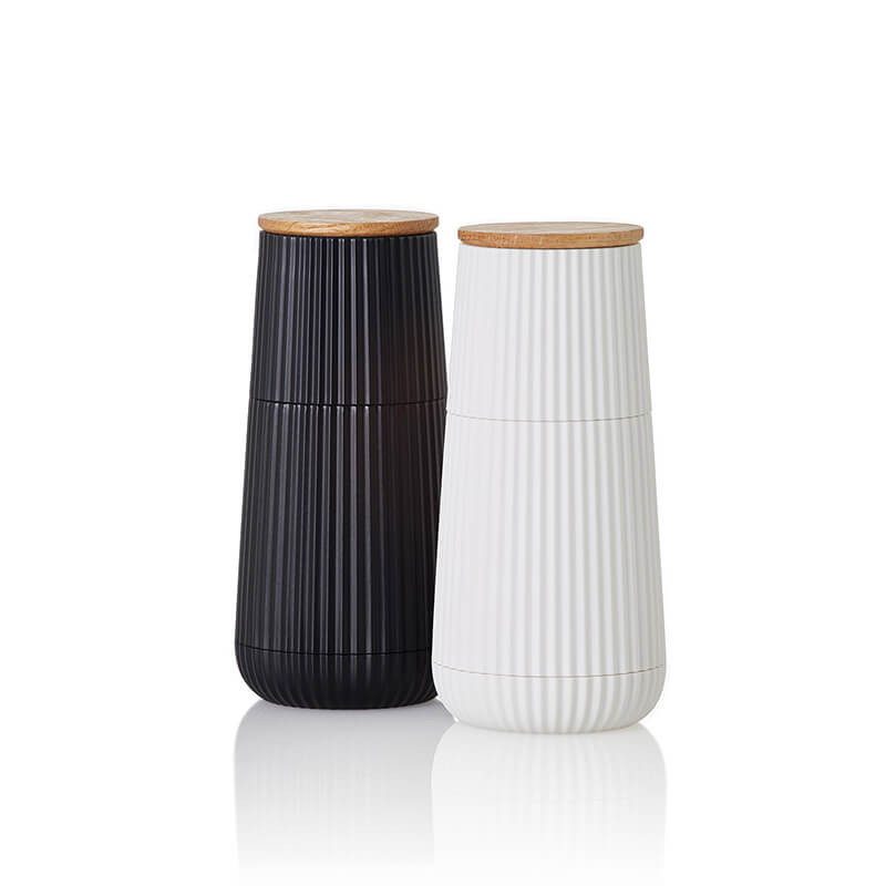 AdHoc Pfeffer- & Salzmühle Set Scape mit CeraCut® Ceramic Mahlwerk aus Eichenholz & Kunststoff black & white, 12,3 cm weitere Ansicht AdHoc Pfeffer- & Salzmühle Set Scape mit CeraCut® Ceramic Mahlwerk aus Eichenholz & Kunststoff black & white, 12,3 cm