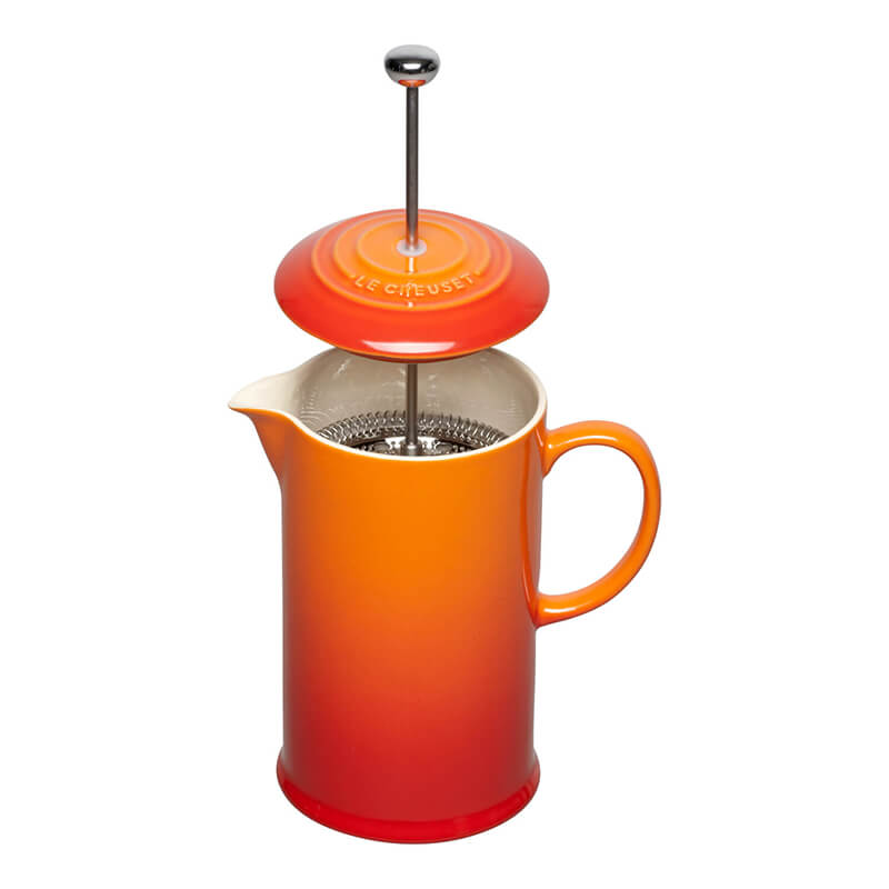 Le Creuset Kaffee-Bereiter aus Steinzeug 0,8 Liter ofenrot, weitere Ansicht Le Creuset Kaffee-Bereiter aus Steinzeug 0,8 Liter ofenrot,