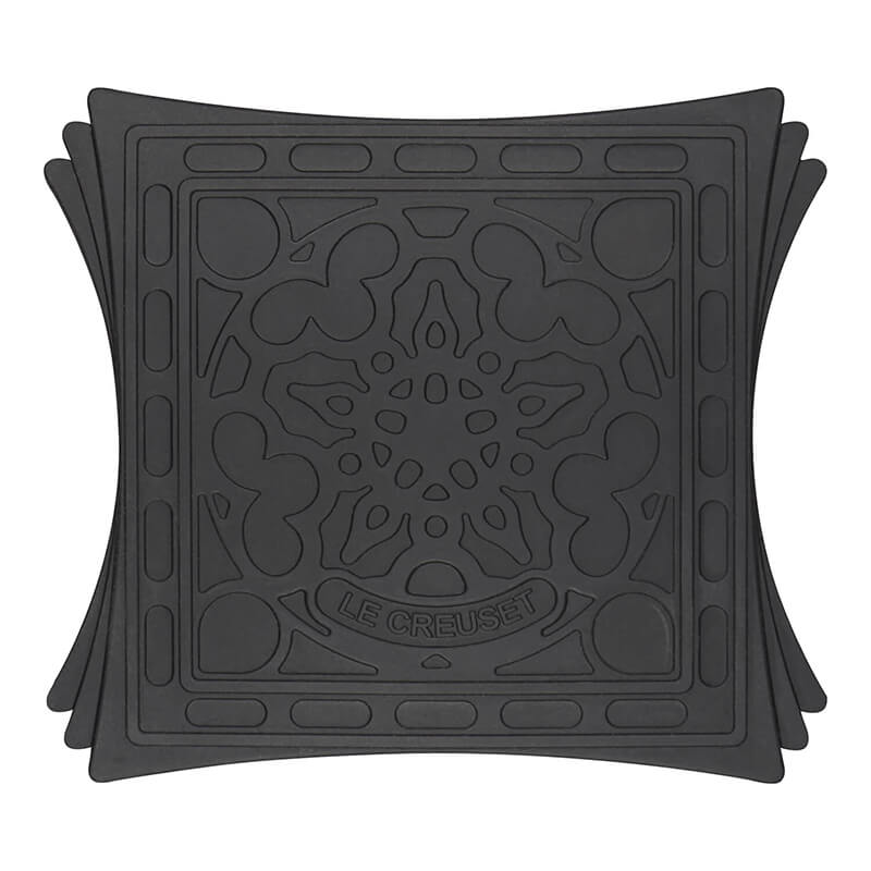 Le Creuset Untersetzer magnetisch aus Silikon 2er Set schwarz weitere Ansicht Le Creuset Untersetzer magnetisch aus Silikon 2er Set schwarz