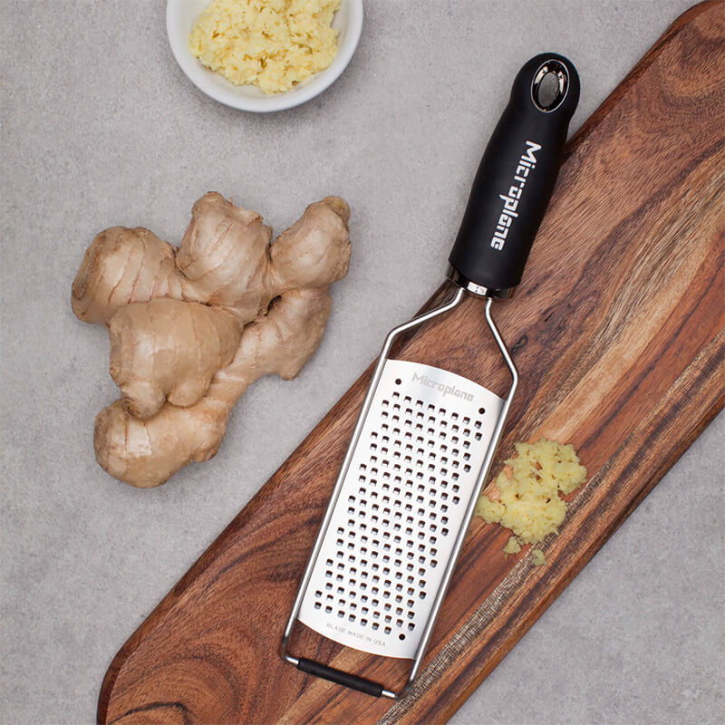 Microplane Gourmet Reibe, grobe Klinge weitere Ansicht Microplane Gourmet Reibe, grobe Klinge