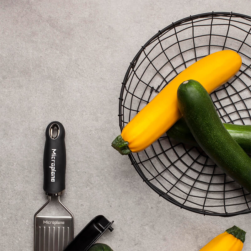 Microplane Gourmet Profi-Gemüsehobel weitere Ansicht Microplane Gourmet Profi-Gemüsehobel