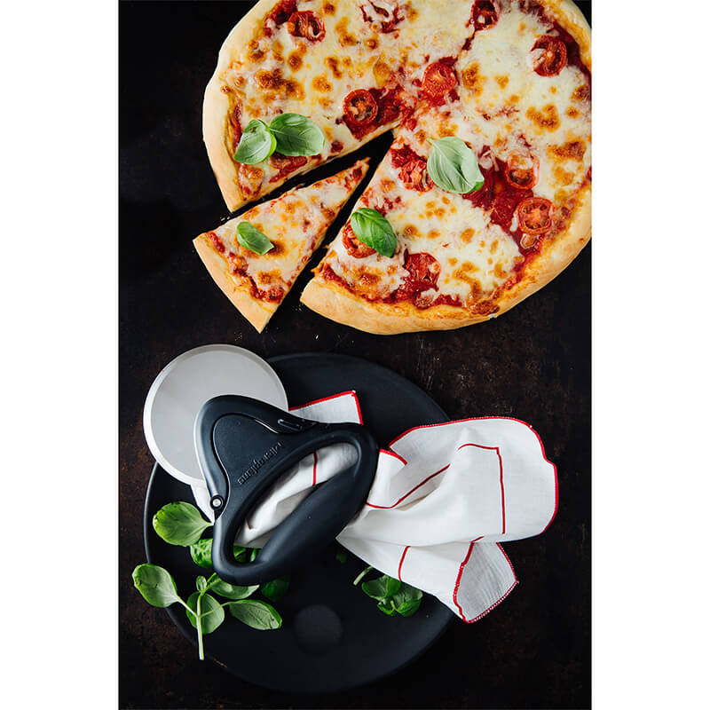 Microplane Pizza Schneider mit herausnehmbarer Klinge, schwarz