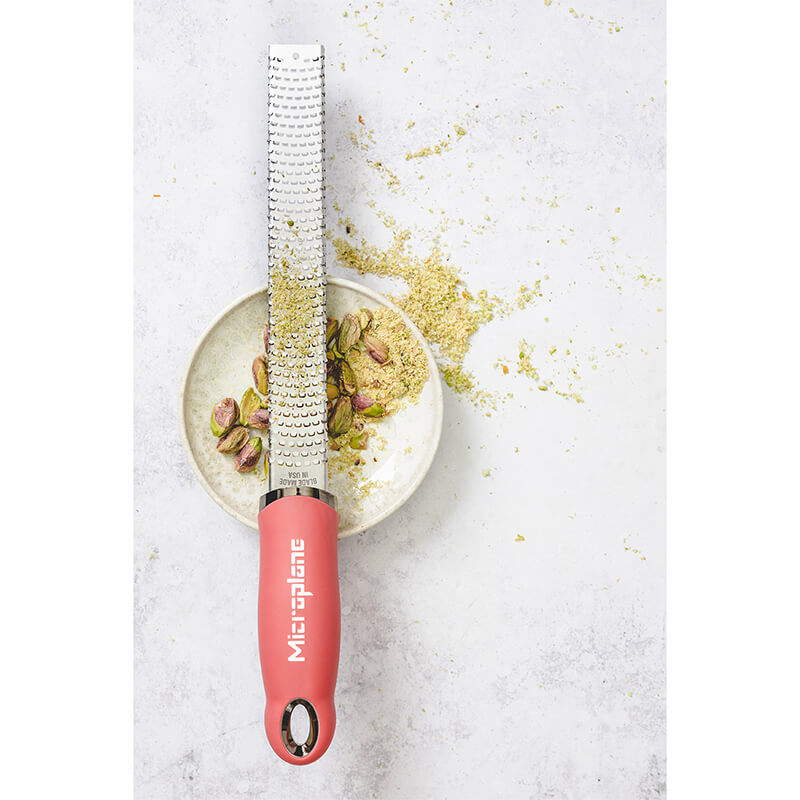 Microplane Premium Zester / Reibe, Lippenstift Pink weitere Ansicht Microplane Premium Zester / Reibe, Lippenstift Pink