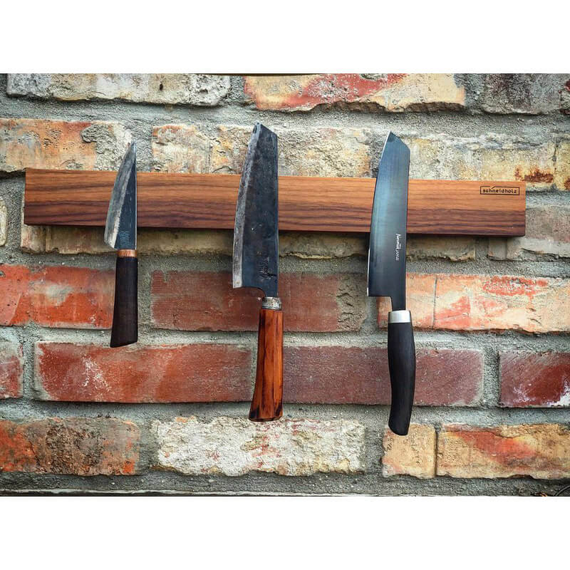 Magnetleiste für bis zu 6 Messer aus Satin Walnut, 350 x 60 x 17 mm von Schneidholz weitere Ansicht Magnetleiste für bis zu 6 Messer aus Satin Walnut, 350 x 60 x 17 mm von Schneidholz