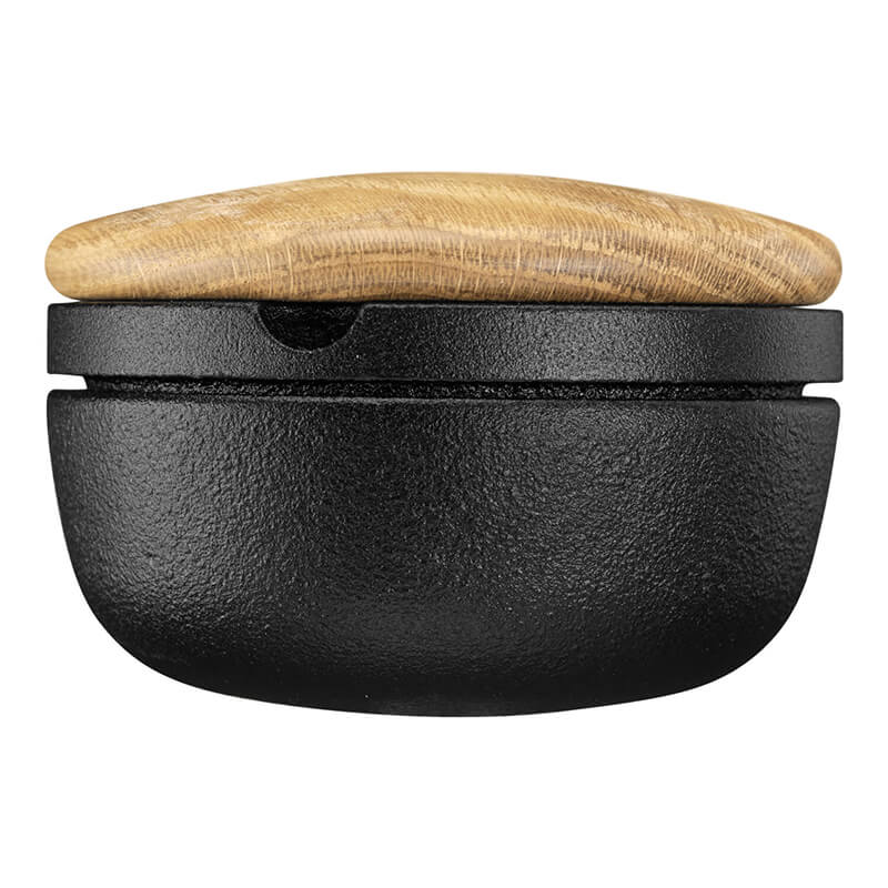 Skeppshult L Swing Kräutermühle mit Eiche Deckel, Ø 8,5 cm weitere Ansicht Skeppshult L Swing Kräutermühle mit Eiche Deckel, Ø 8,5 cm
