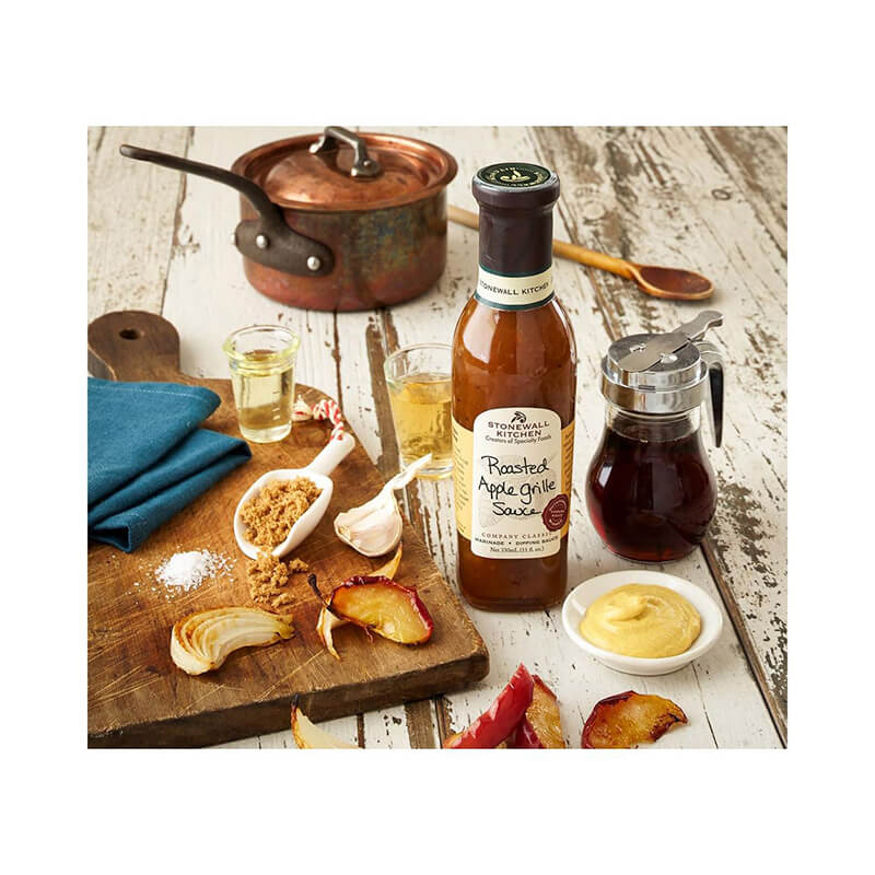 Roasted Apple Grille Sauce von Stonewall Kitchen, 330 ml weitere Ansicht Roasted Apple Grille Sauce von Stonewall Kitchen, 330 ml