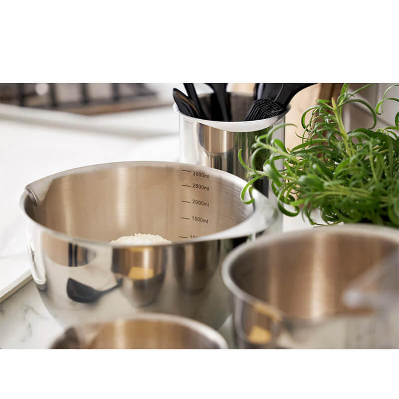 Rosti Rührschüsselset Margrethe 3-teilig 1,5 l, 2,0 l & 3,0 l - Edelstahl weitere Ansicht Rosti Rührschüsselset Margrethe 3-teilig 1,5 l, 2,0 l & 3,0 l - Edelstahl