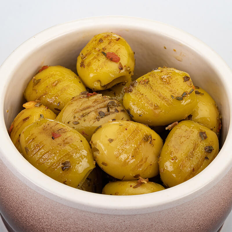 Gegrillte grüne Bio Oliven ohne Stein - mariniert von DELINIO, 180 g weitere Ansicht Gegrillte grüne Bio Oliven ohne Stein - mariniert von DELINIO, 180 g