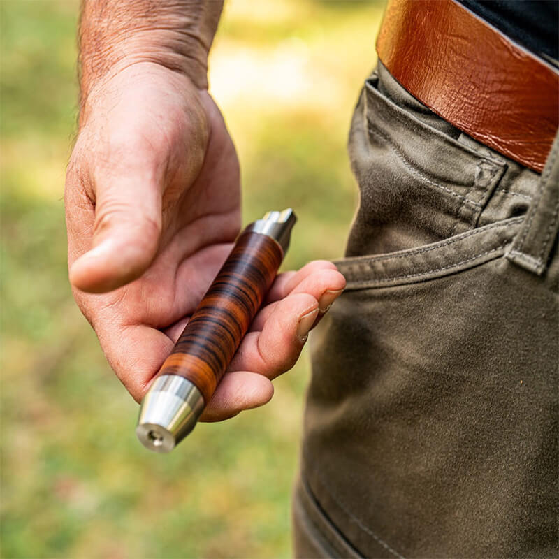 XADR One - handlicher Messerschleifer mit Keramik Ø 20 mm, Griff Palisander Querholz weitere Ansicht XADR One - handlicher Messerschleifer mit Keramik Ø 20 mm, Griff Palisander Querholz