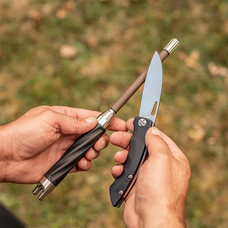 XADR One - handlicher Messerschleifer mit Keramik Ø 20 mm, Griff 3D Swirl weitere Ansicht XADR One - handlicher Messerschleifer mit Keramik Ø 20 mm, Griff 3D Swirl