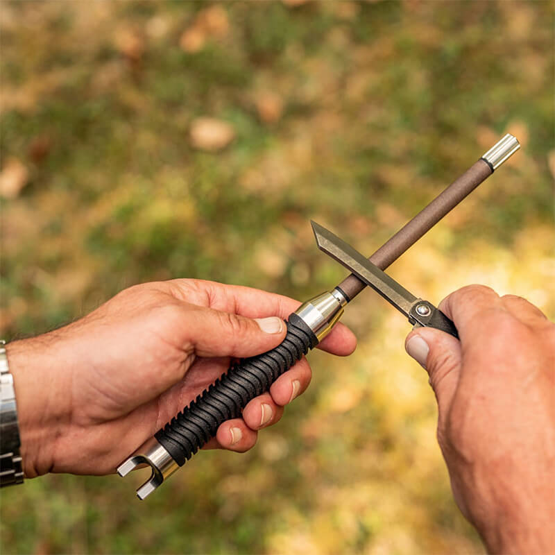XADR One - handlicher Messerschleifer mit Keramik Ø 20 mm, Griff 3D Wavy Line weitere Ansicht XADR One - handlicher Messerschleifer mit Keramik Ø 20 mm, Griff 3D Wavy Line