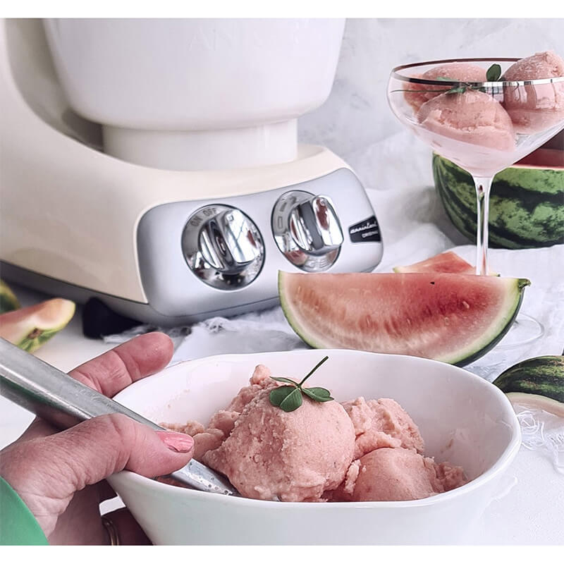 Ankarsrum Küchenmaschine Assistent inkl. Ice Cream Maker, light creme