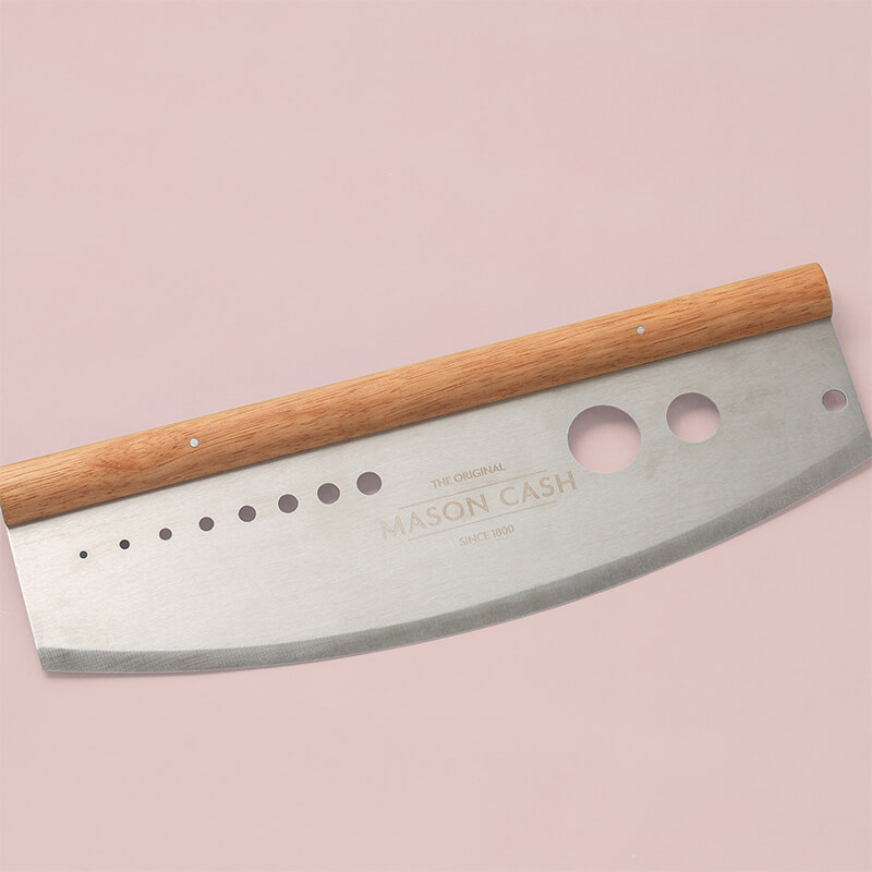 Pizzaschneider 3-in-1 aus Edelstahl & Holz von Mason Cash weitere Ansicht Pizzaschneider 3-in-1 aus Edelstahl & Holz von Mason Cash